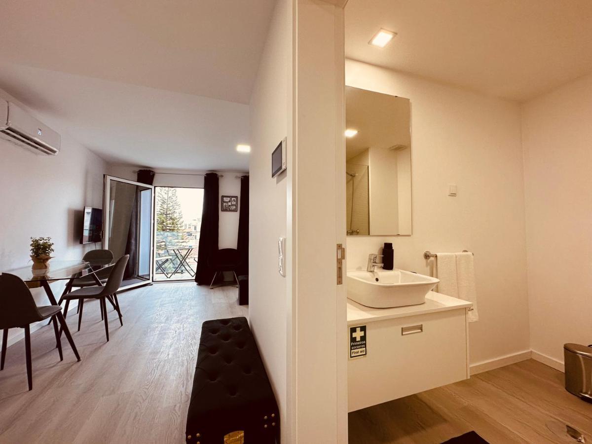 Apartment Living *