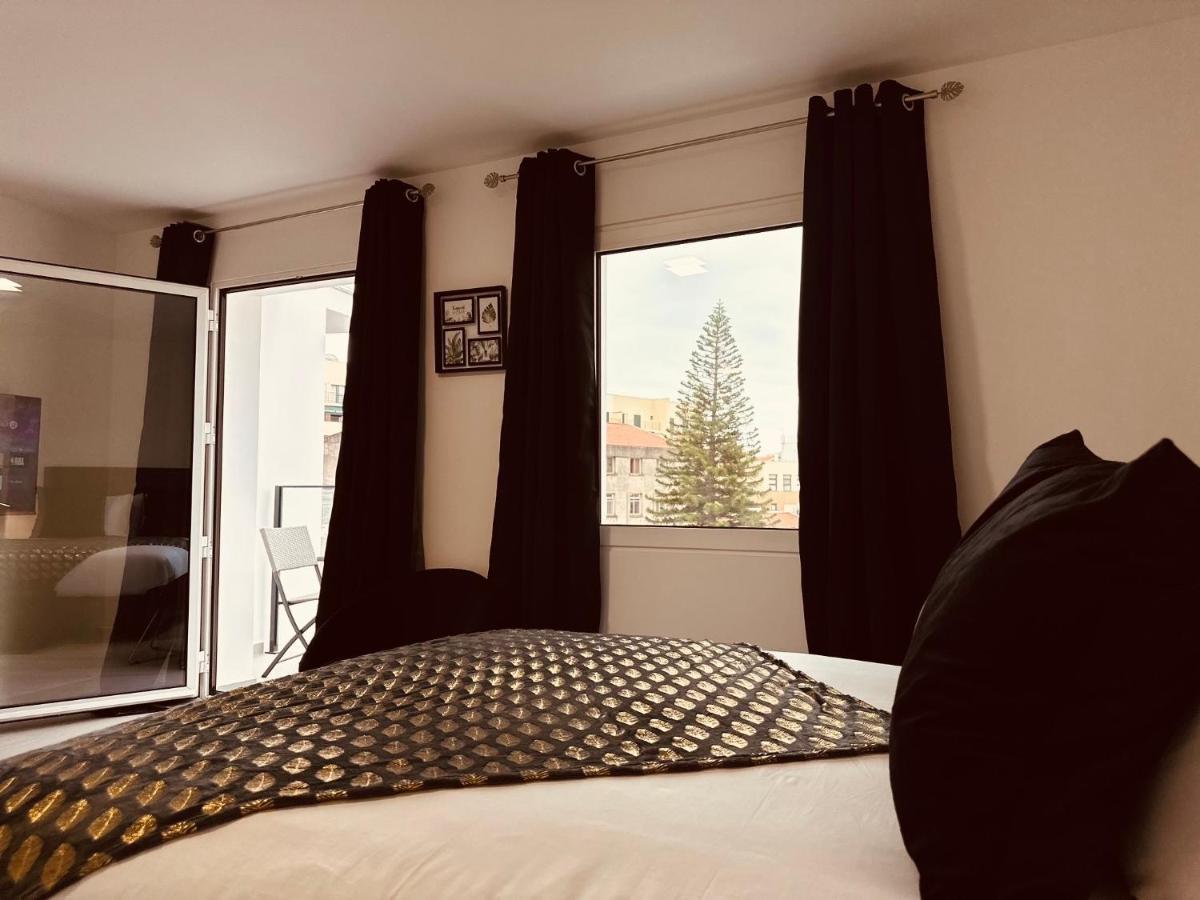Living Apartment *